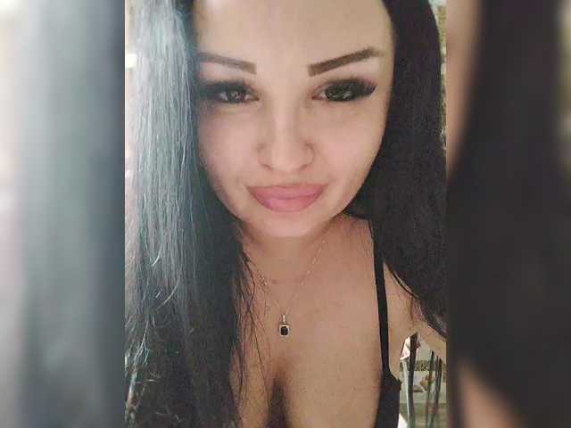 Monica- live cam on BongaCams