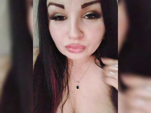 Monica-'s BongaCams show and profile