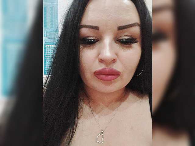 Monica- live cam on BongaCams