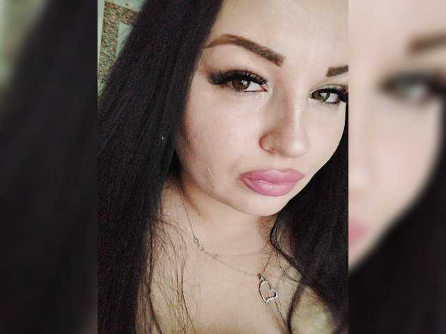 Monica- live webcam show