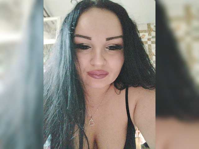 Monica- live cam on BongaCams