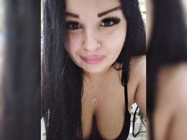 Monica- live webcam show