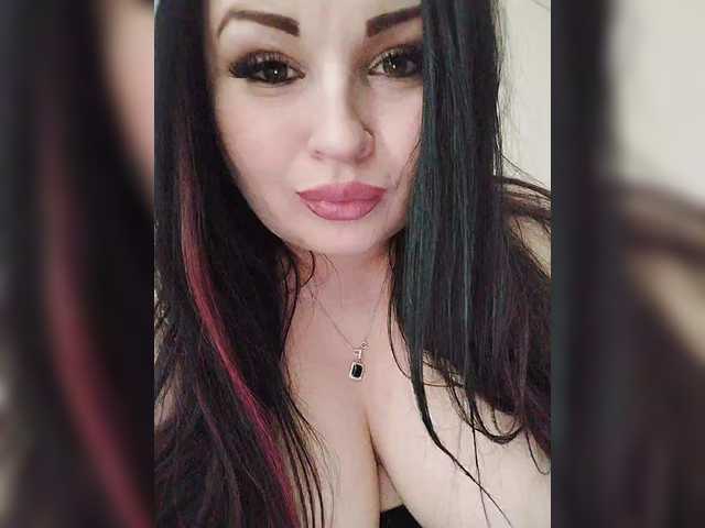 Monica-'s BongaCams show and profile