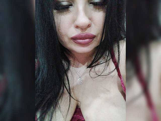 Monica- live cam on BongaCams