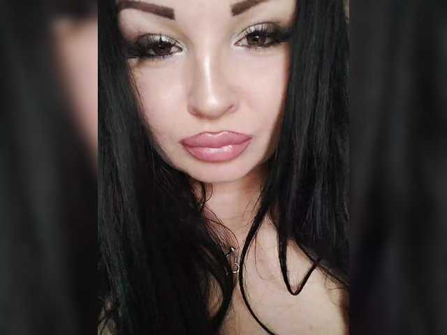 Monica- live cam on BongaCams