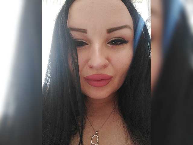 Monica- live cam on BongaCams