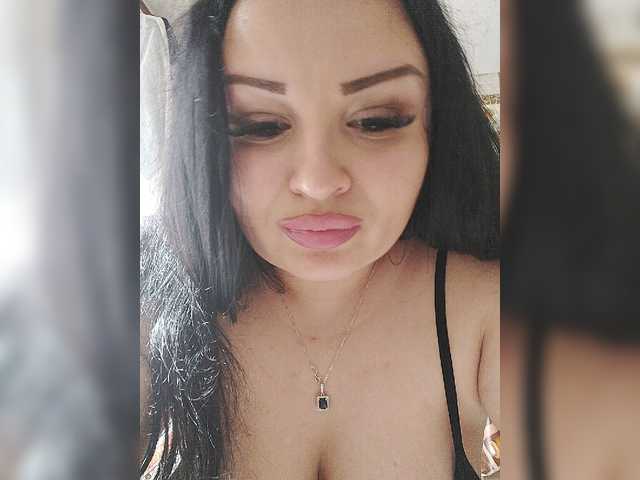 Monica- live cam on BongaCams