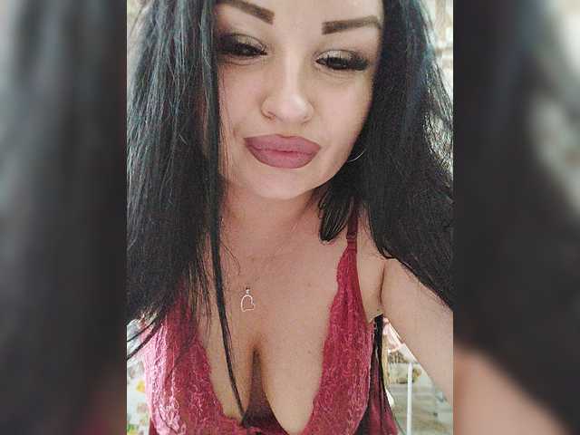 Monica- live cam on BongaCams