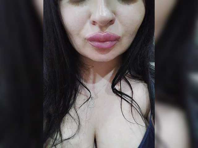 Monica- live cam on BongaCams