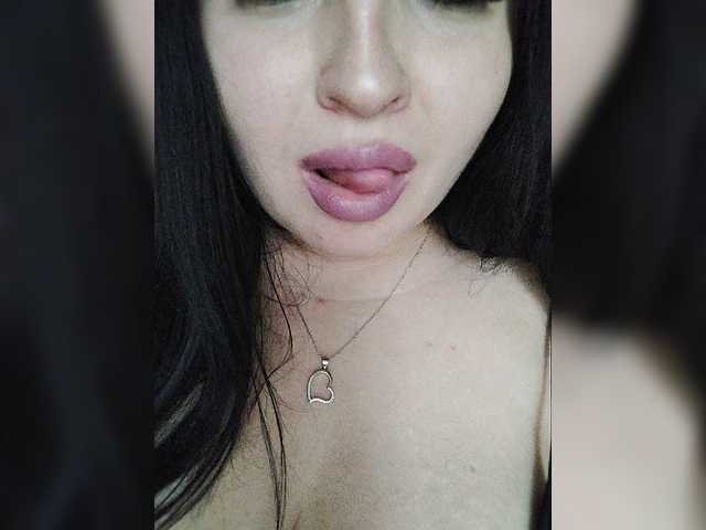 Monica- live webcam show