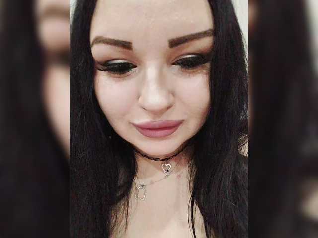Monica-, en directo ahora en BongaCams