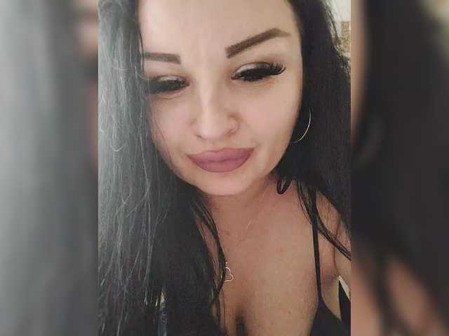 Monica- live cam on BongaCams