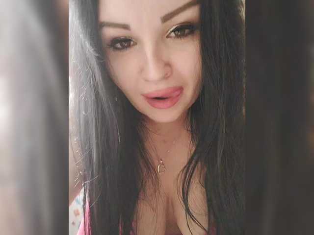 Monica- live cam on BongaCams