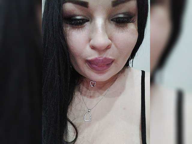 Monica- live cam