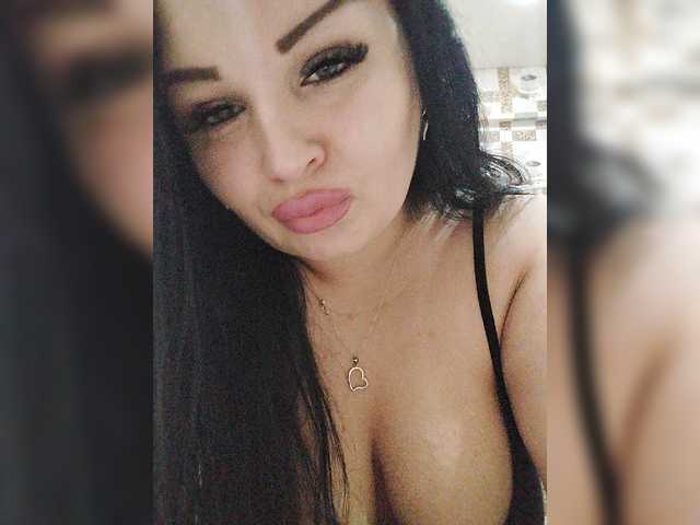 Monica- live webcam show