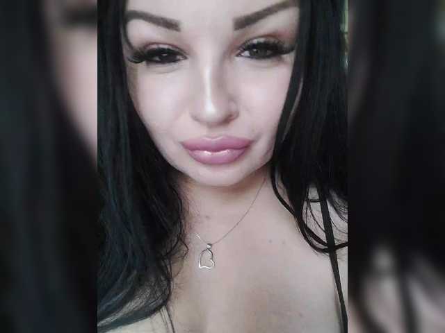 Monica- live cam on BongaCams