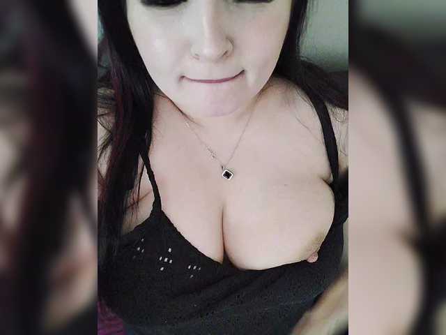 Monica-'s BongaCams show and profile