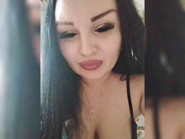 Monica- Live Webcam on BongaCams