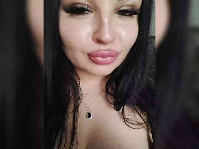 Monica- Sex Cam Show