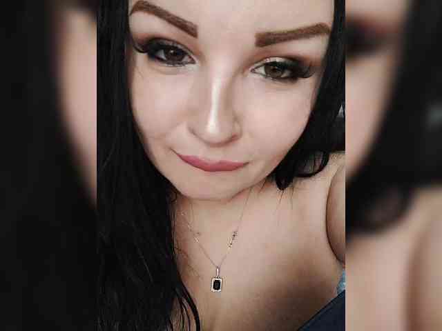 Monica- Sex Cam Show