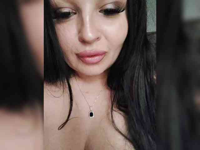 Monica- Sex Cam Show