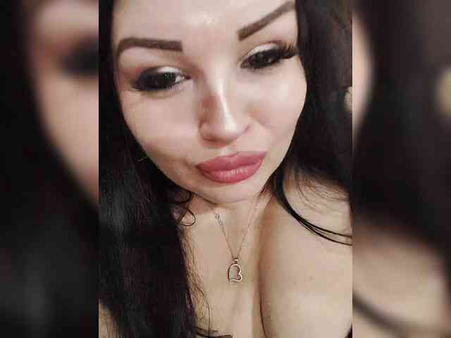 Monica- Live Webcam on BongaCams