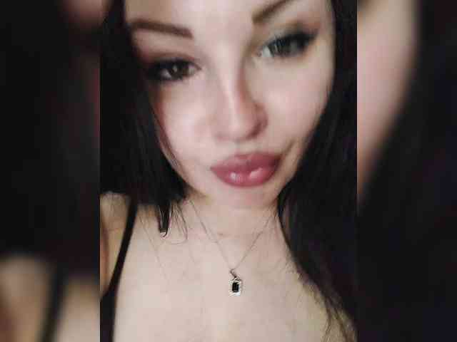 Monica- Sex Cam Show