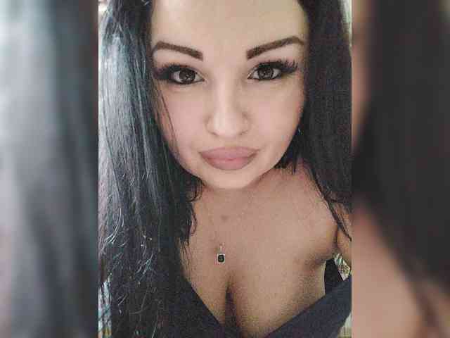 Monica- Live Webcam on BongaCams