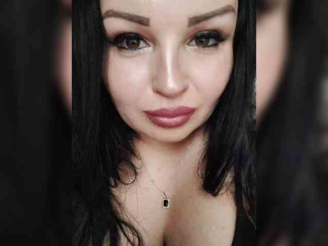 Monica- Sex Cam Show