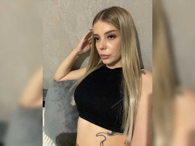 ChristineJackson live cam on BongaCams
