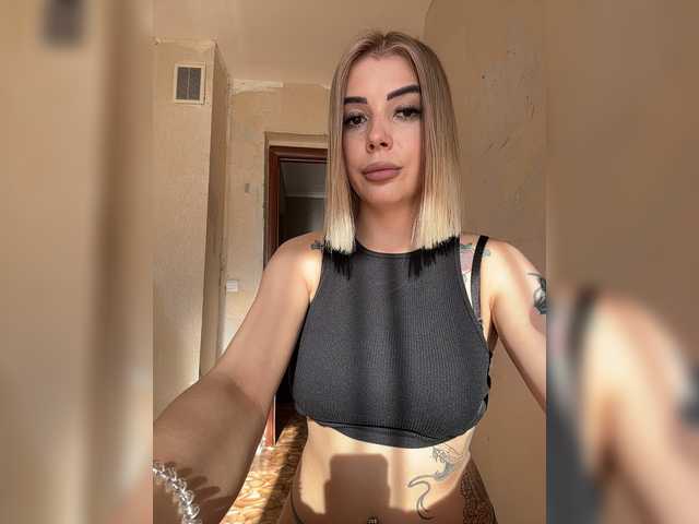 ChristineJackson live cam on BongaCams