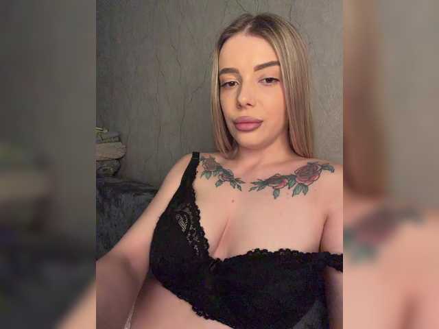 ChristineJackson live cam on BongaCams
