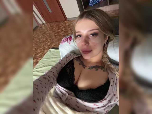 ChristineJackson live cam on BongaCams