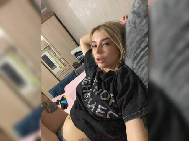 ChristineJackson live cam on BongaCams