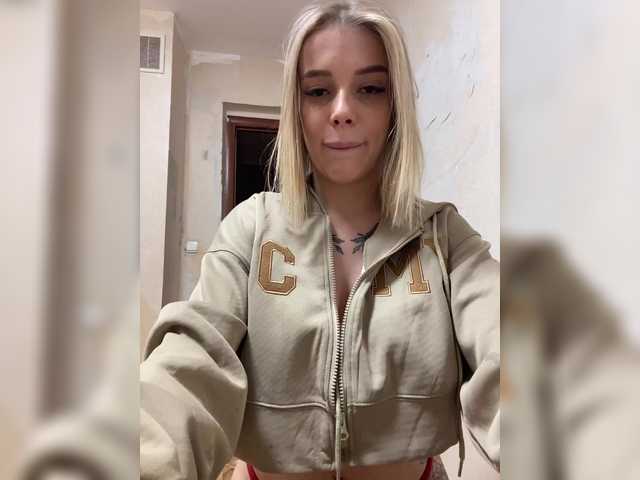 ChristineJackson live cam on BongaCams