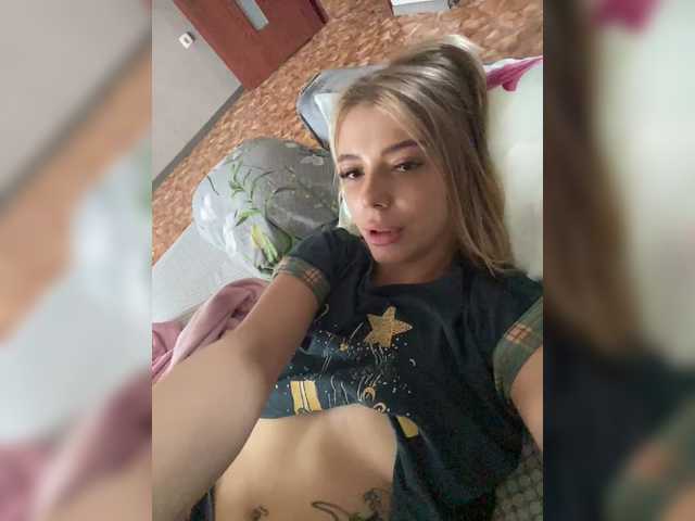 ChristineJackson live cam on BongaCams