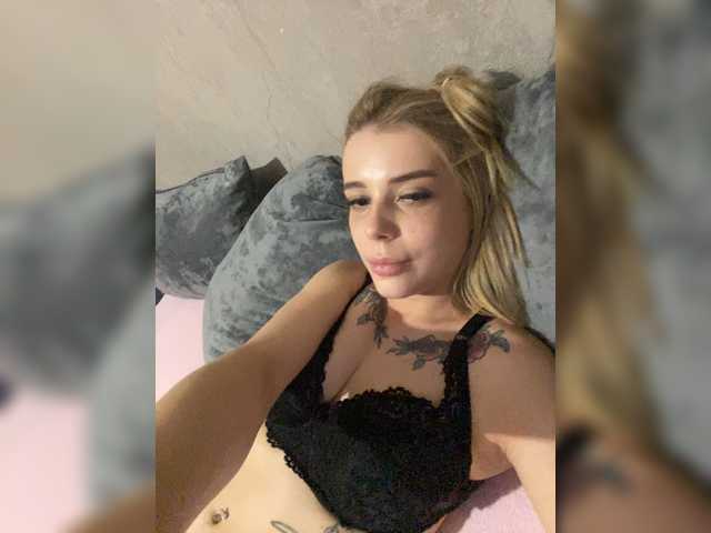 ChristineJackson live cam on BongaCams