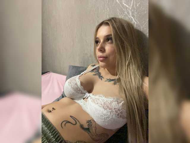 ChristineJackson live cam on BongaCams