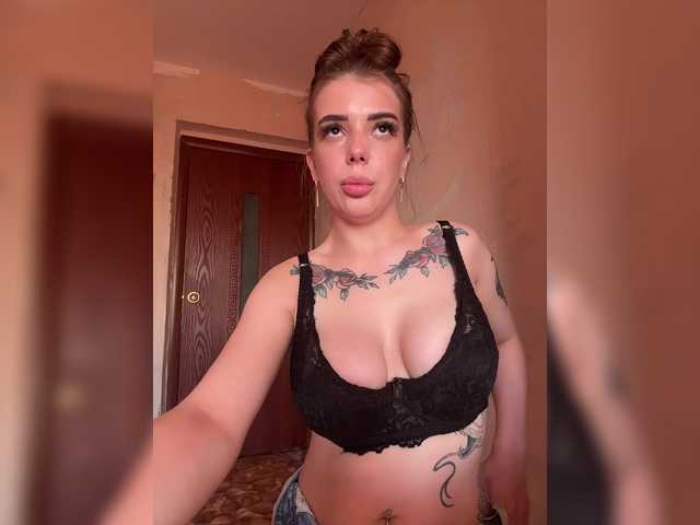 ChristineJackson live cam on BongaCams