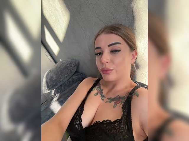 ChristineJackson live cam on BongaCams