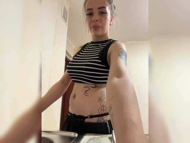 ChristineJackson live cam on BongaCams