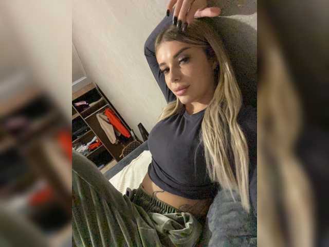 ChristineJackson live cam on BongaCams