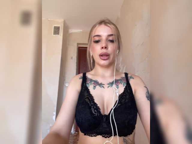 ChristineJackson live cam on BongaCams
