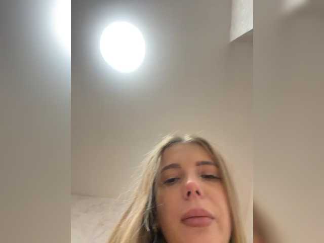 ChristineJackson live cam on BongaCams