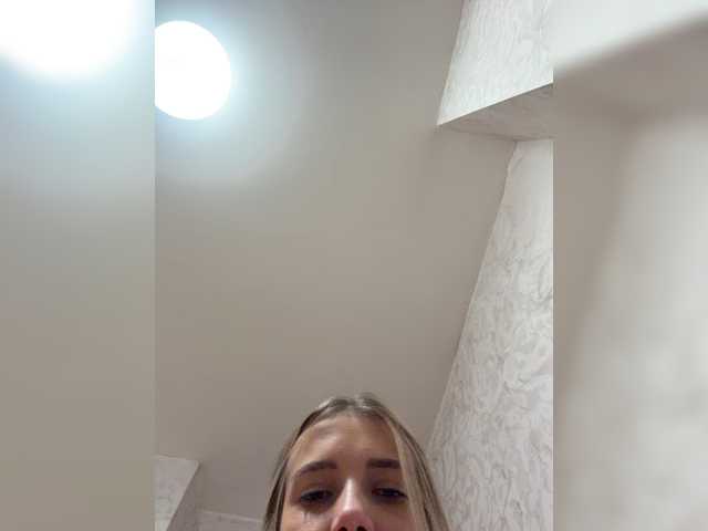 ChristineJackson, live now on BongaCams