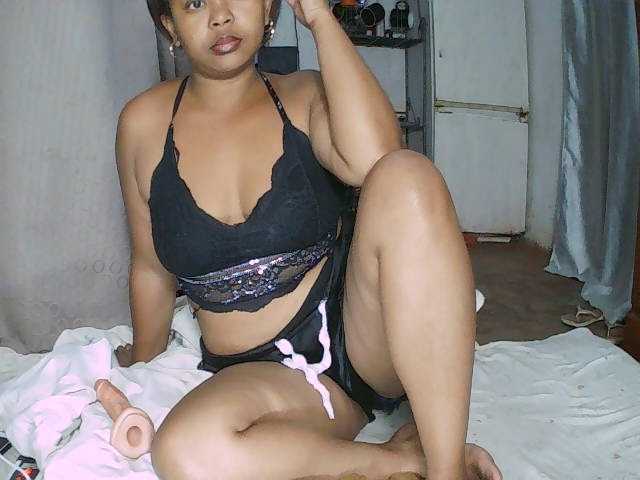 Sexygirlbiz live cam on BongaCams