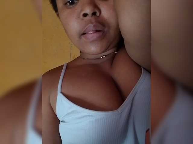 Sexygirlbiz live webcam show