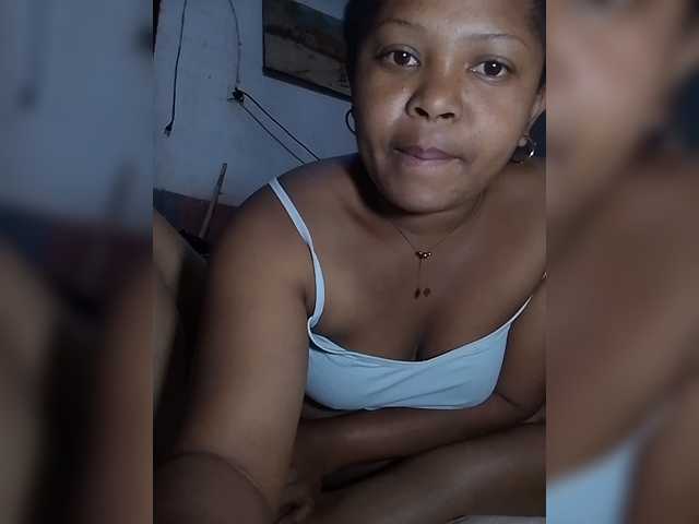 Sexygirlbiz live webcam show