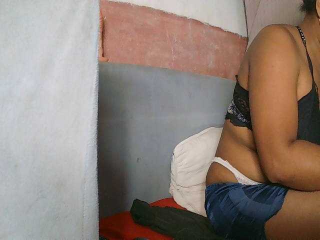 Sexygirlbiz live cam on BongaCams
