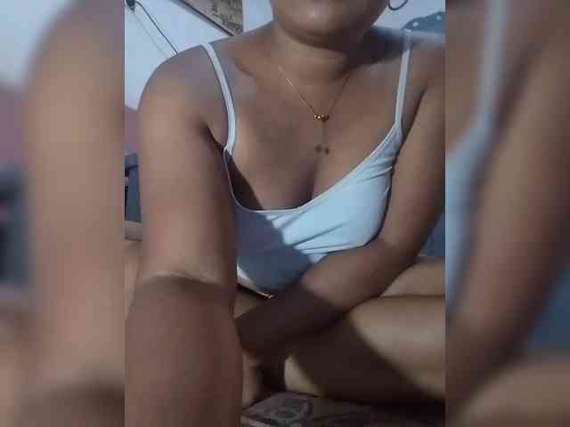 Sexygirlbiz webcam